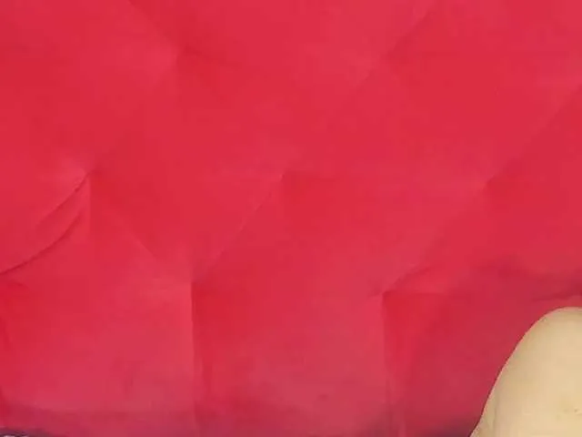 Live sex webcam photo for SandyQueen #291975091