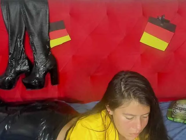 Live sex webcam photo for SandyQueen #292004278