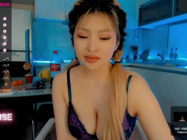 Live sex webcam photo for Sanny-sweet #272057269