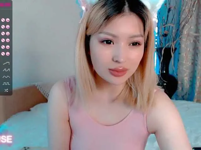 Live sex webcam photo for Sanny-sweet #272379395