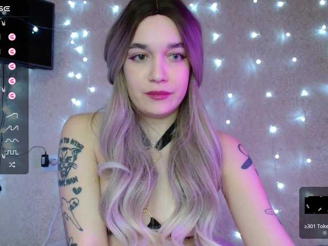 Live sex webcam photo for Sansty #276425018