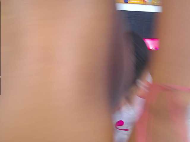 Live sex webcam photo for SantanaAndBri #271711770