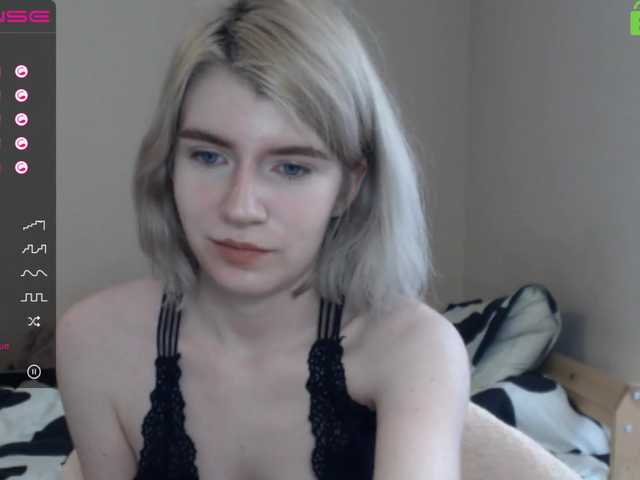 Live sex webcam photo for SappyViolet #273653437