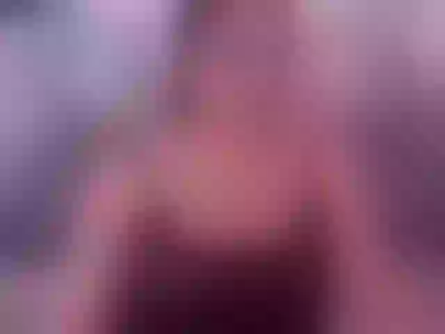 Live sex webcam photo for Sara-04 #276835389
