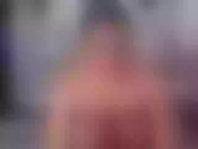 Live sex webcam photo for Sara-04 #276913427
