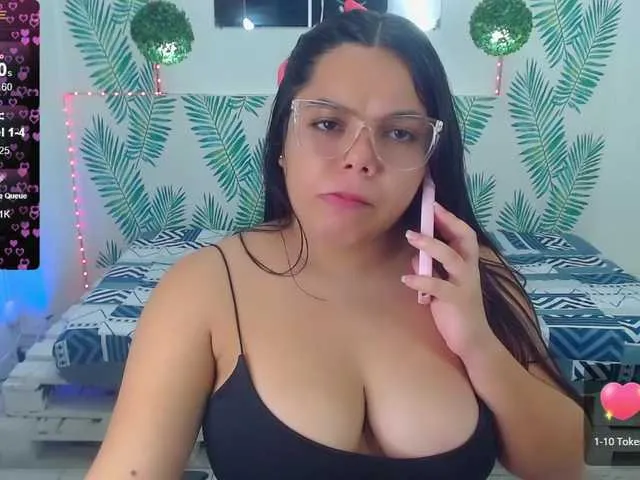Live sex webcam photo for Sara-04 #277098001