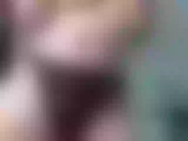 Live sex webcam photo for Sara-04 #277232902