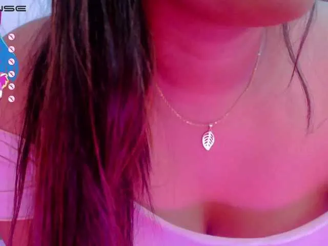Live sex webcam photo for Sara-1a #272915691