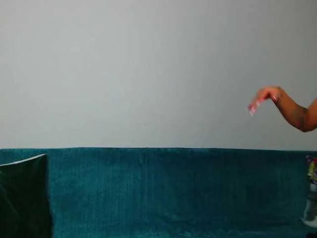 Live sex webcam photo for Sara-Daisy #291361495