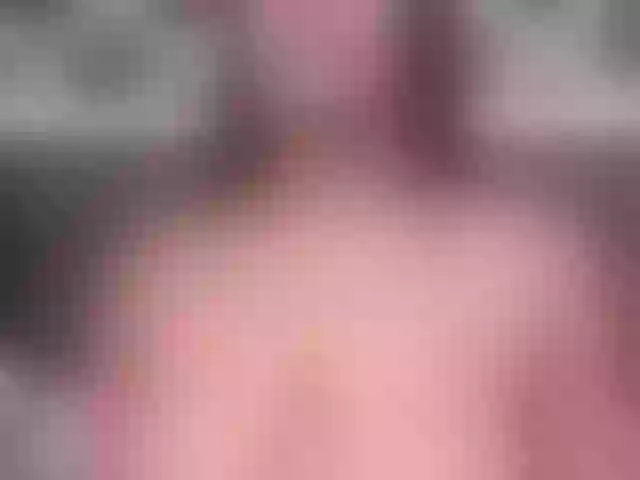 Live sex webcam photo for Sara-Graham #291389867