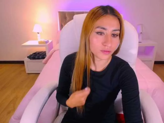 Live sex webcam photo for Sara-Jackson #272393565