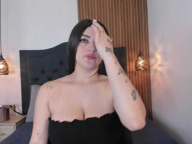 Live sex webcam photo for Sara-Stone #291885773