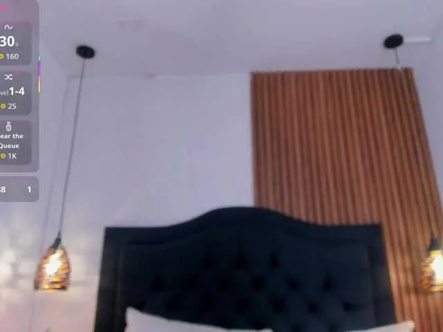 Live sex webcam photo for Sara-Stone #292206617