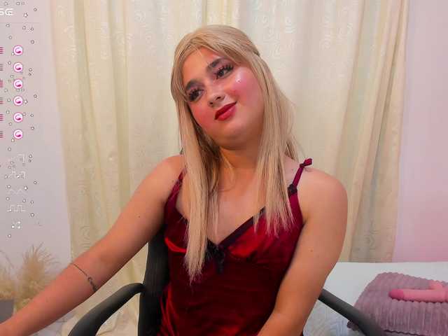 Live sex webcam photo for Sara-cute-1 #278065842