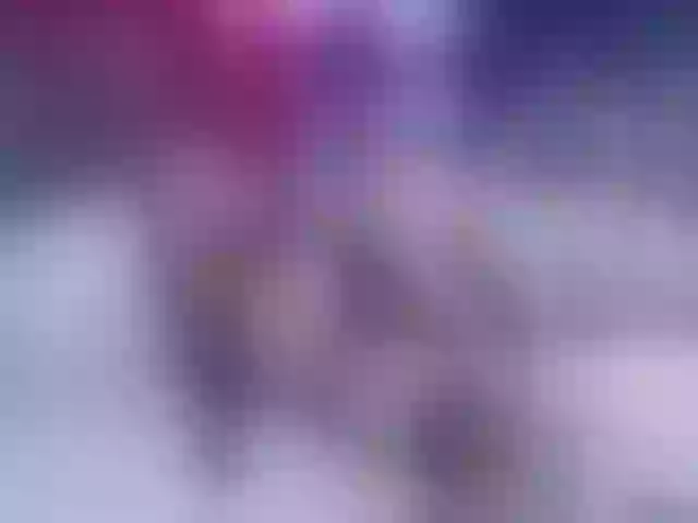 Live sex webcam photo for Sara69X #272142889