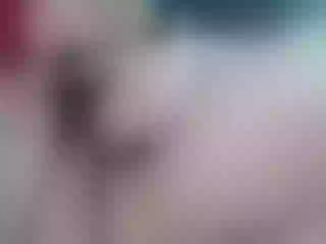 Live sex webcam photo for Sara69X #272210294