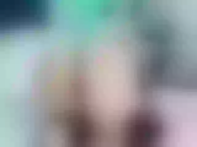 Live sex webcam photo for Sara69X #272601572