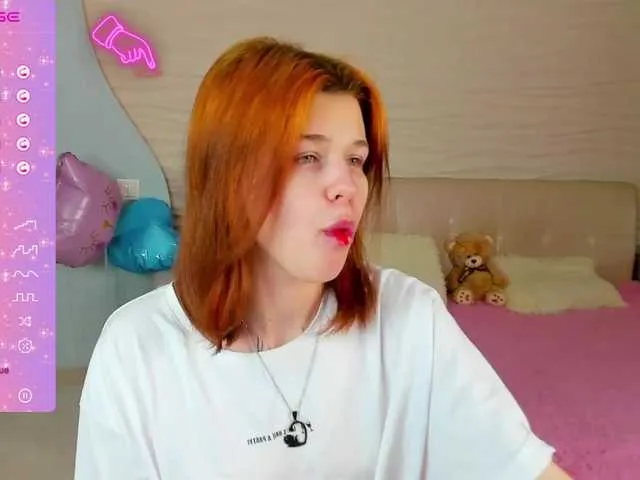 Live sex webcam photo for SaraBarbara #277856337