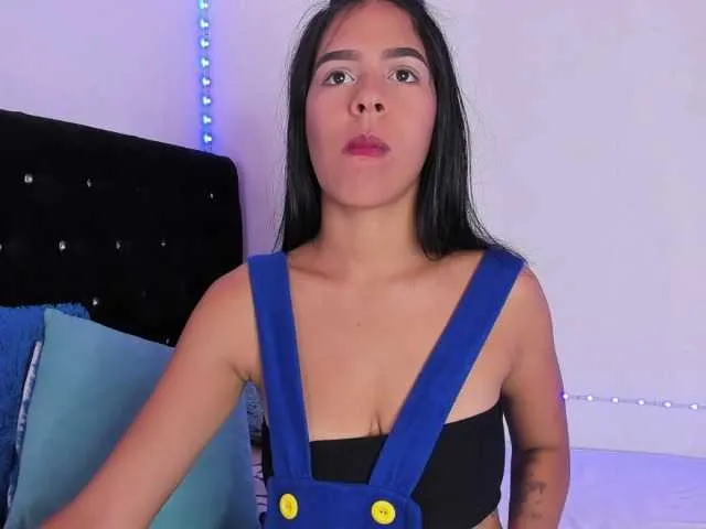 Live sex webcam photo for SaraBernal #276346381