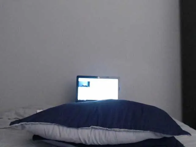 Live sex webcam photo for SaraCirce #290317353