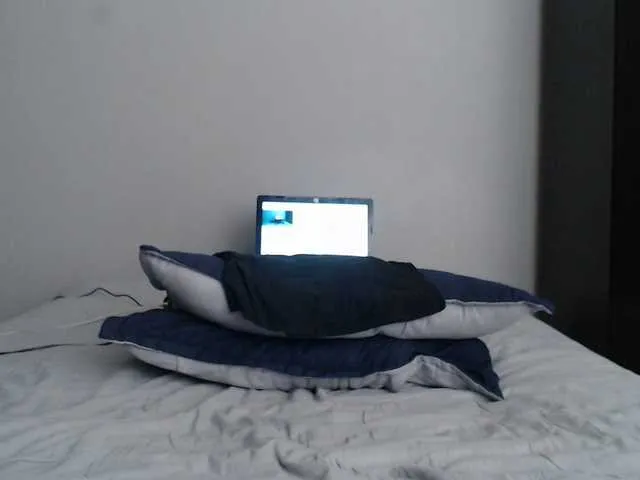 Live sex webcam photo for SaraCirce #290361892