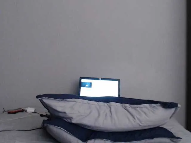 Live sex webcam photo for SaraCirce #290481944