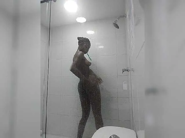 Live sex webcam photo for SaraCollins #278035252
