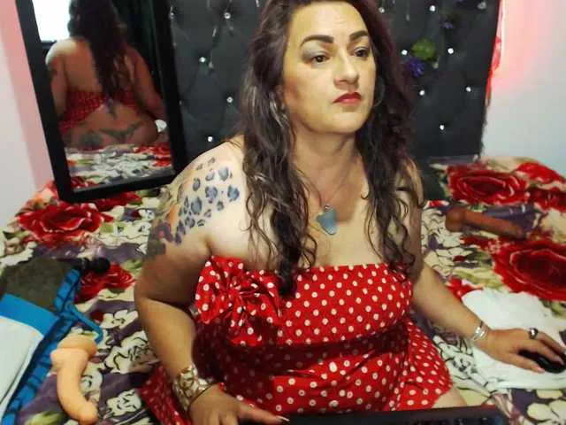 Live sex webcam photo for SaraCraft75 #272313695