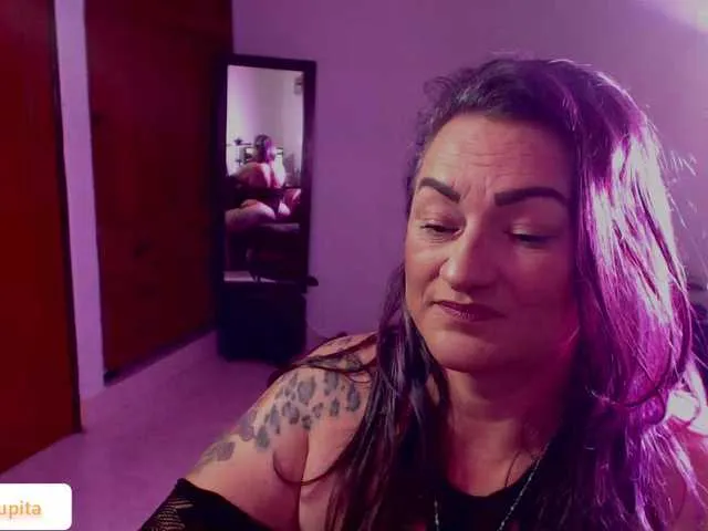 Live sex webcam photo for SaraCraft75 #276115941