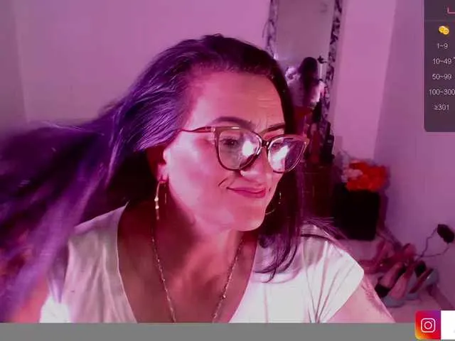 Live sex webcam photo for SaraCraft75 #276818338