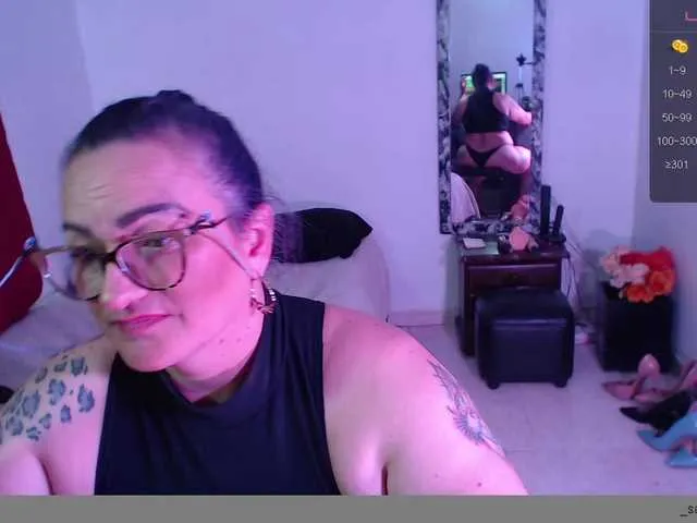 Live sex webcam photo for SaraCraft75 #277334339