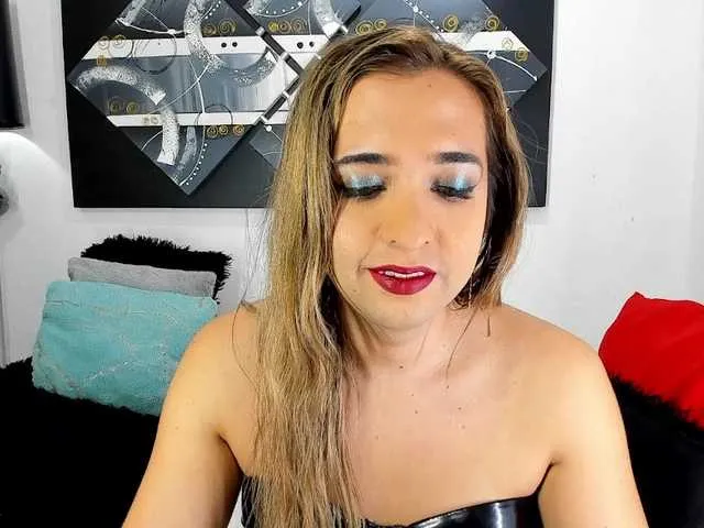 Live sex webcam photo for SaraDiamonds #275670813