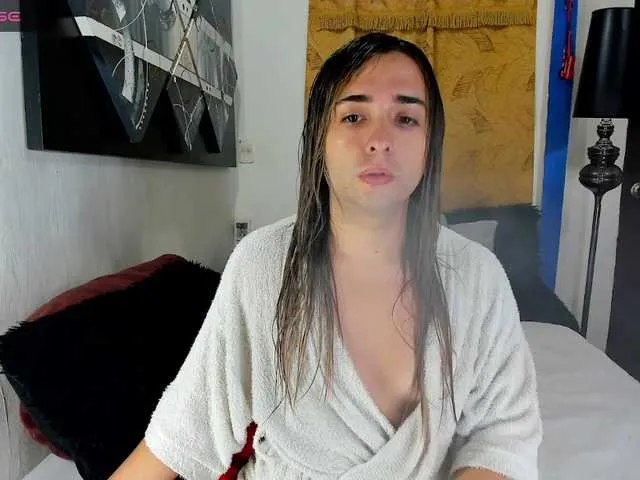 Live sex webcam photo for SaraDiamonds #276096020