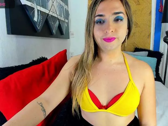 Live sex webcam photo for SaraDiamonds #276132530