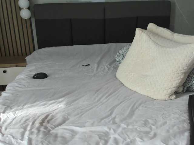 Live sex webcam photo for SaraDimond #275523084