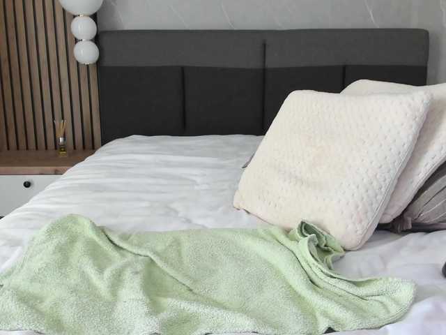 Live sex webcam photo for SaraDimond #275888174