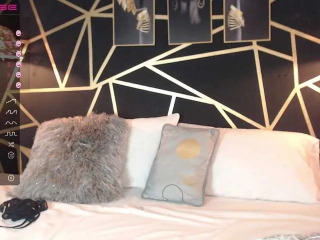 Live sex webcam photo for SaraHill #274399379