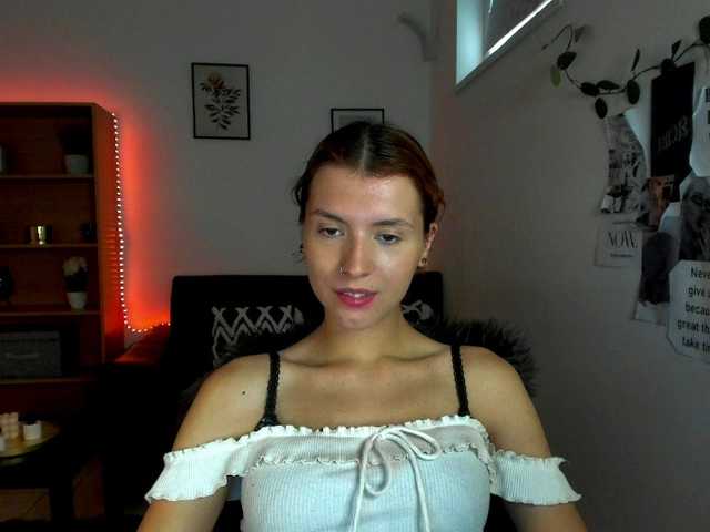 Live sex webcam photo for SaraJaay18 #276473833