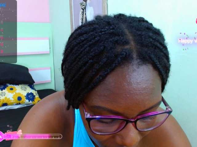 Live sex webcam photo for SaraMarks #277468974