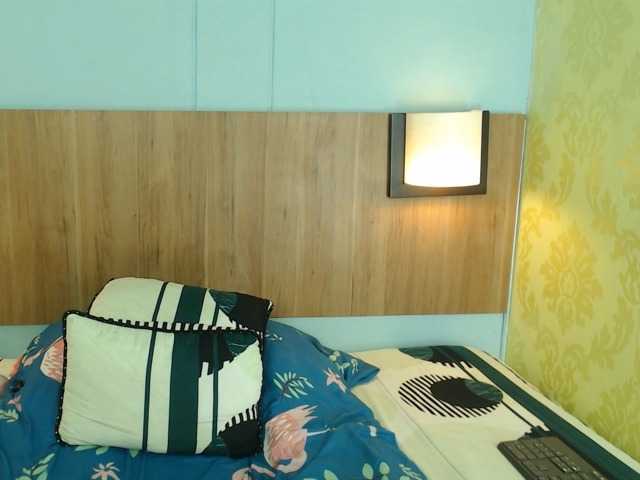 Live sex webcam photo for SaraMarks #277752032