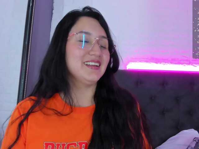 Live sex webcam photo for SaraMonroe #276146266