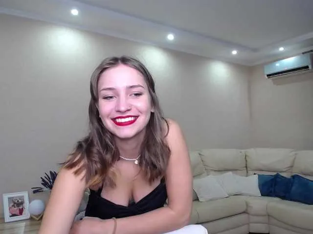 Live sex webcam photo for SaraParK #276099974