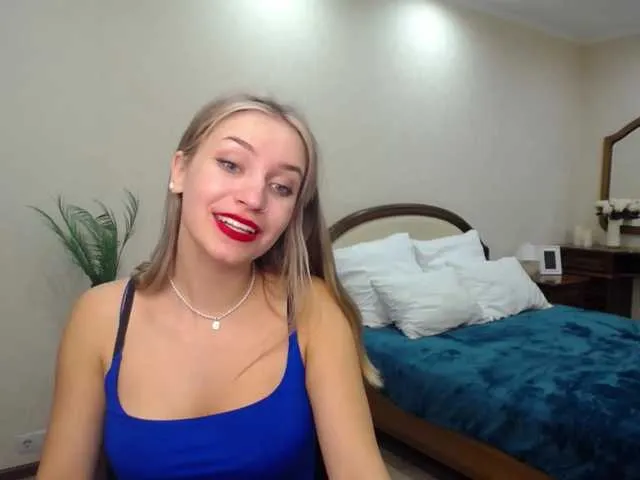 Live sex webcam photo for SaraParK #276233555
