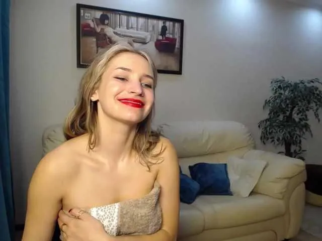 Live sex webcam photo for SaraParK #276255777