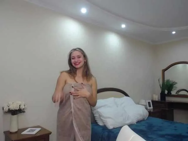 Live sex webcam photo for SaraParK #276328374