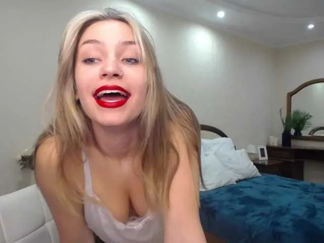 Live sex webcam photo for SaraParK #276360622
