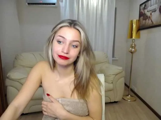 Live sex webcam photo for SaraParK #276393158