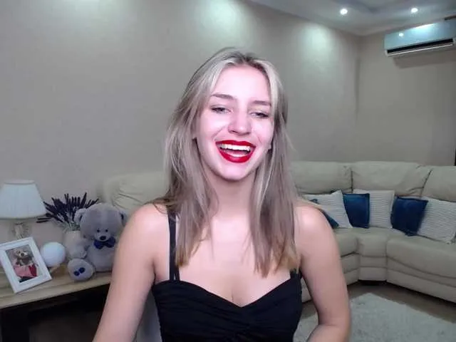 Live sex webcam photo for SaraParK #276402950