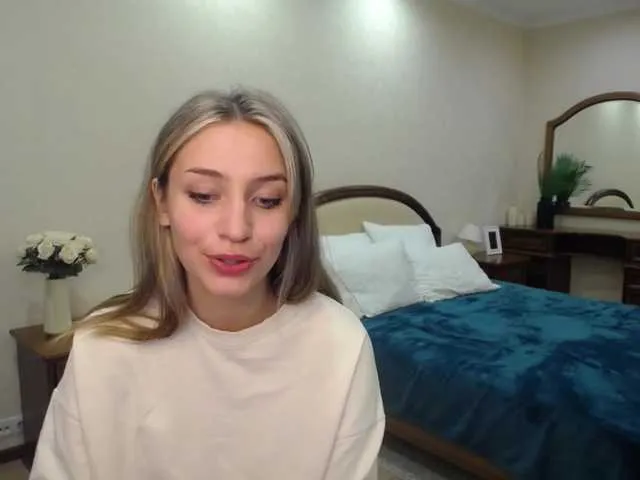 Live sex webcam photo for SaraParK #276447817