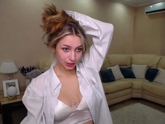 Live sex webcam photo for SaraParK #276474207